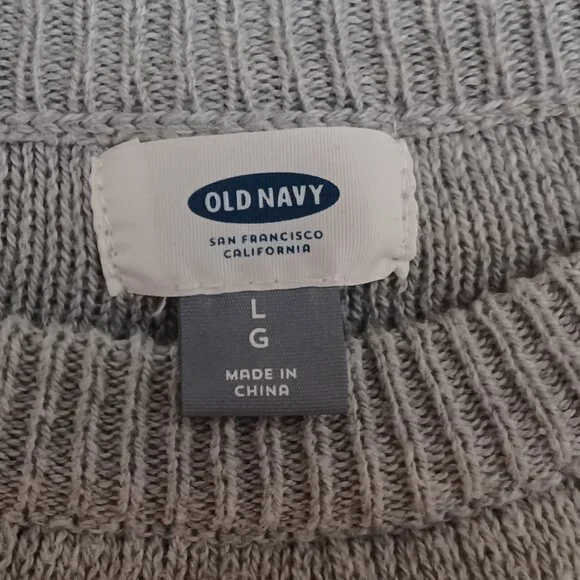 Women's Old Navy Dark Gray/Black Sweater with White/Light Gray Design Size Large - Picture 3 of 9